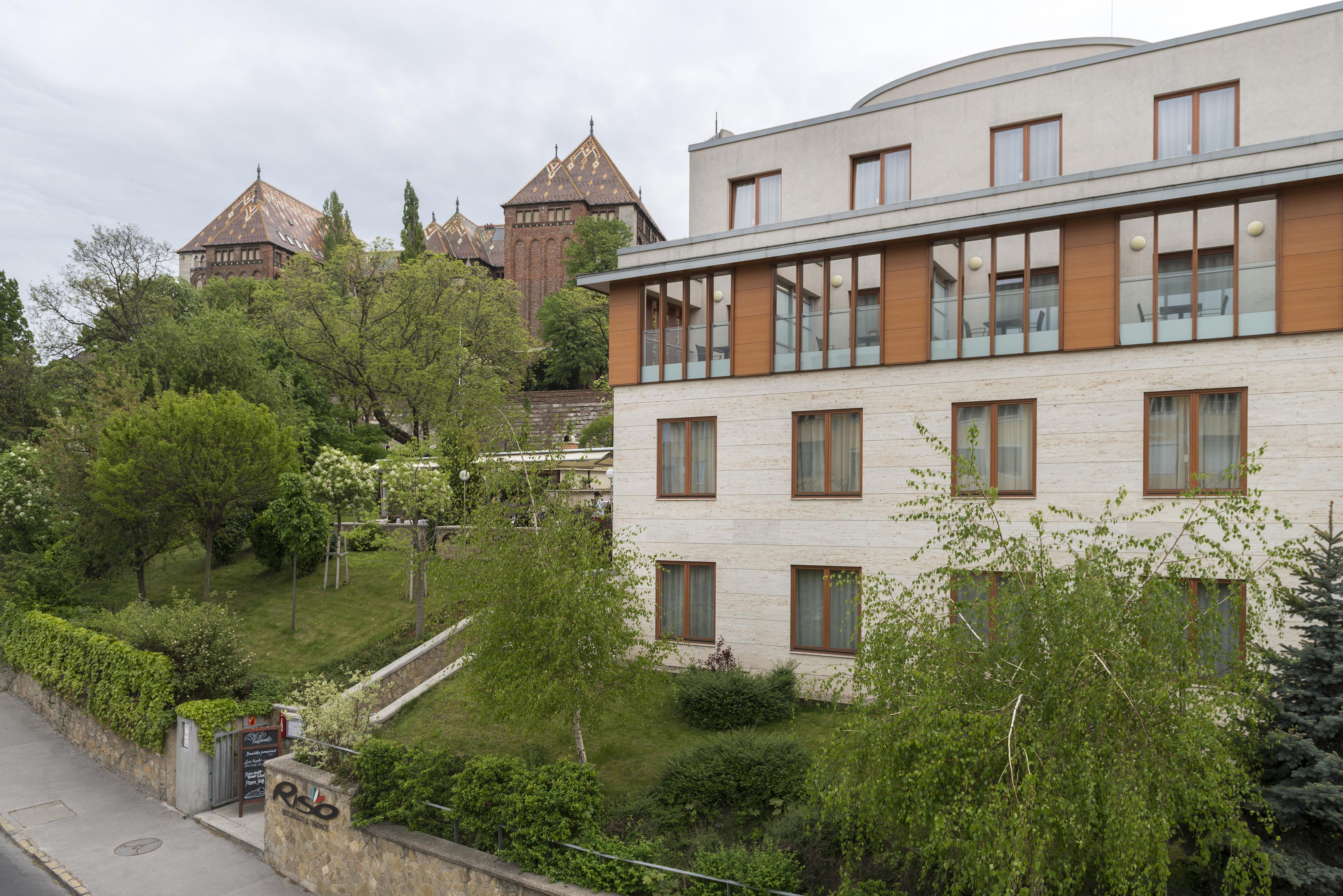 Hotel Castle Garden Budapest Exterior foto