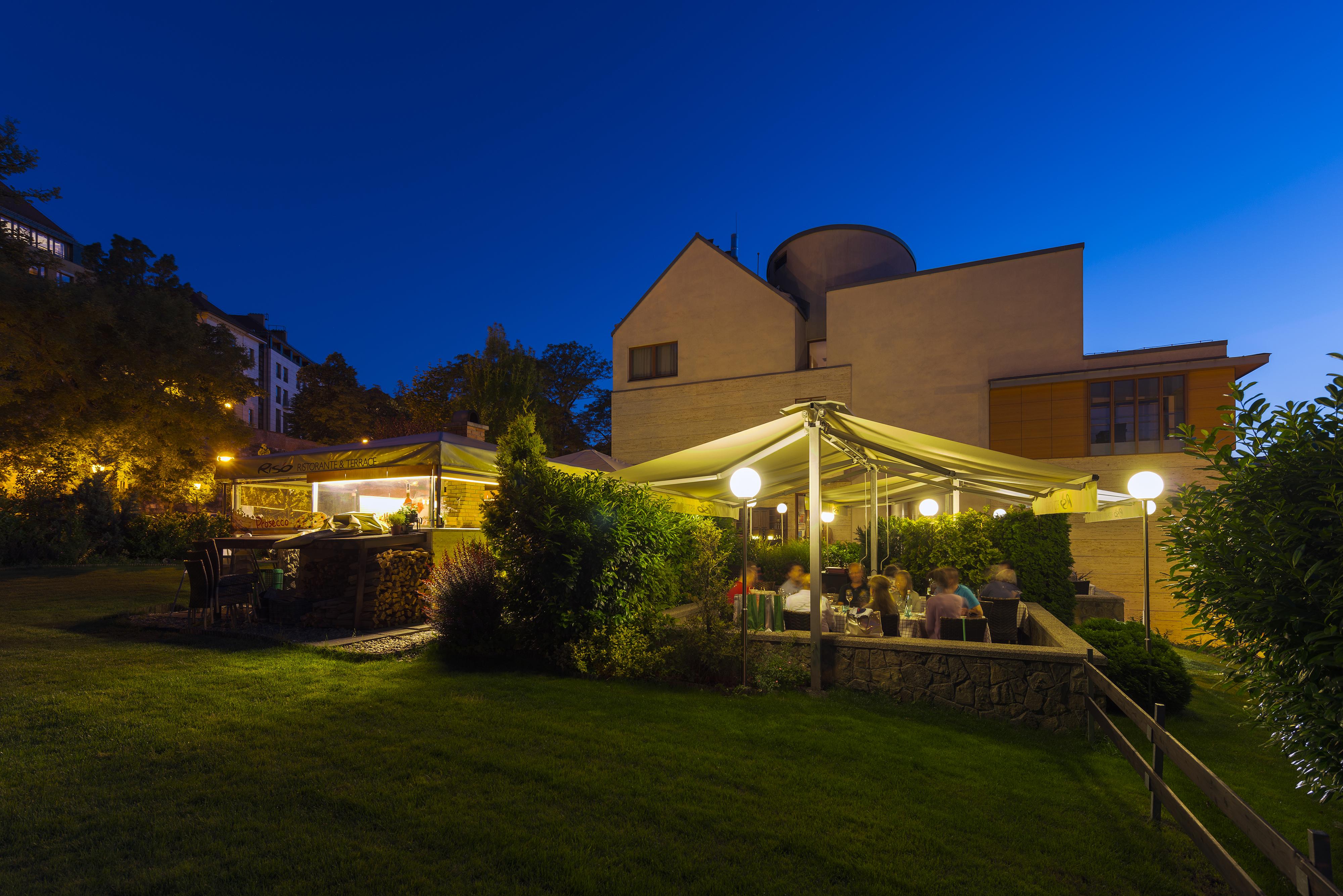 Hotel Castle Garden Budapest Exterior foto